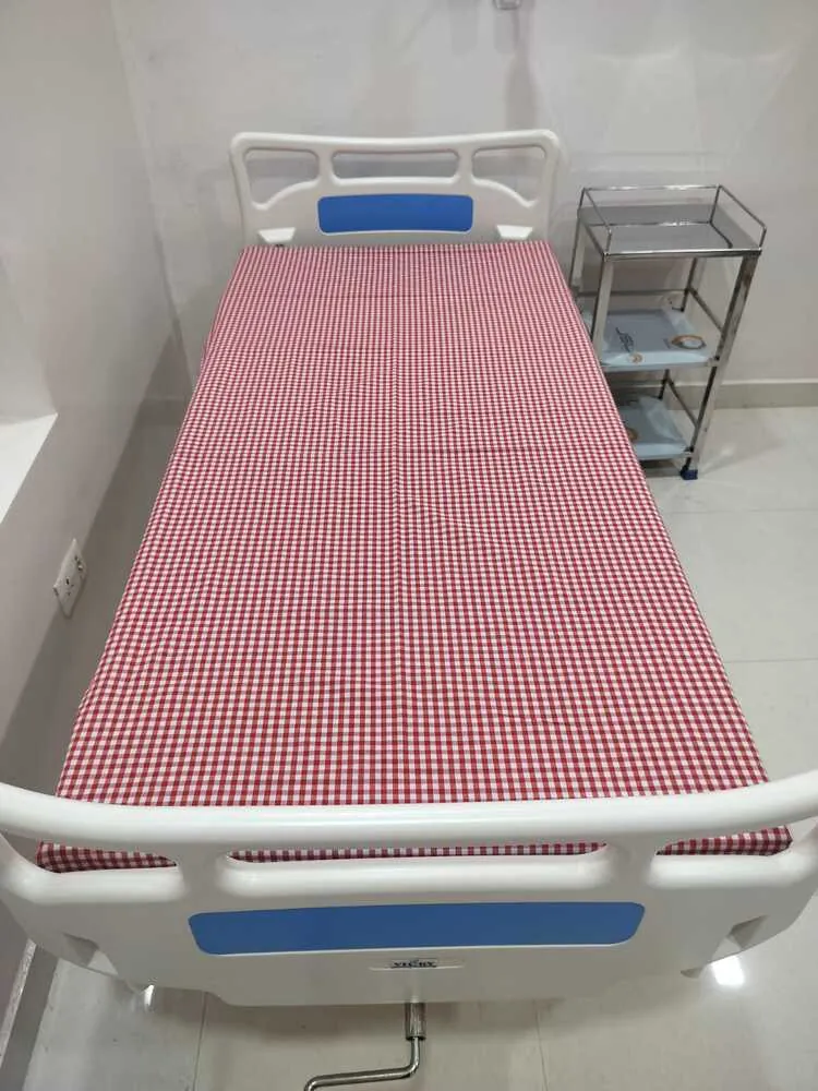 Pure Cotton Check Pattern Hospital Bedsheet